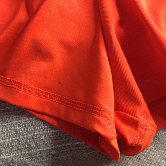 Box 25 #72 Hooters Girl Worn Uniform Chase Elliott Tank/Shorts from Size XXSmall - Picture 8 of 8